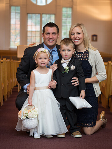 Reily family at wedding